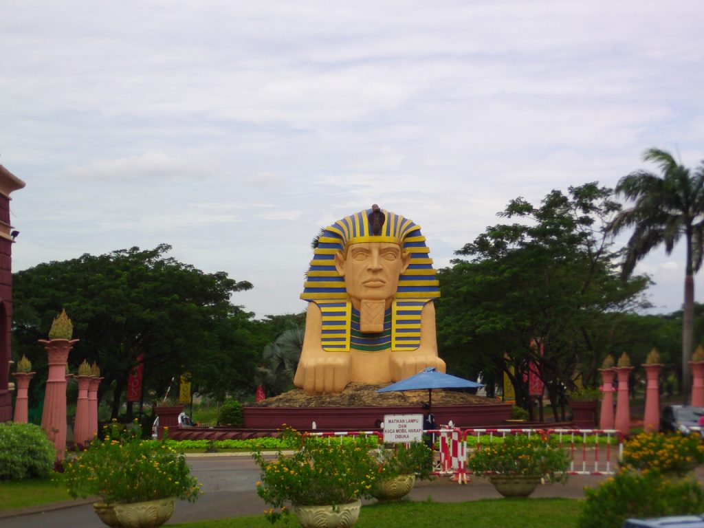 Kota Legenda Wisata Kota Legenda Wisata