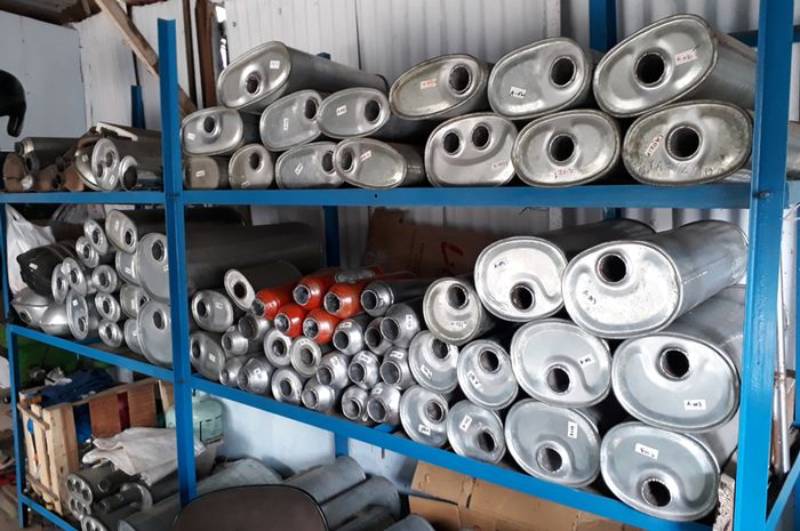 Las Knalpot Mobil Terdekat