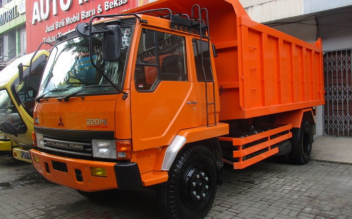 Mobil Truk Besar