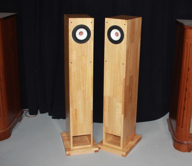 Box Speaker Column 4 Inch