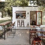 Desain Cafe Outdoor Halaman Rumah