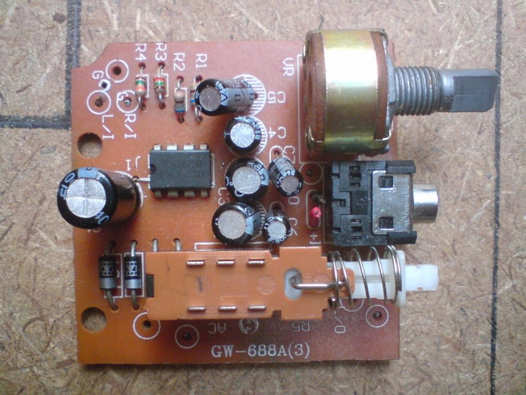 Rangkaian Jalur Kabel Speaker Aktif Rangkaian Jalur Kabel Speaker Aktif