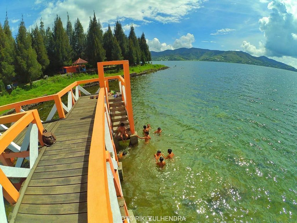 Objek Wisata Alahan Panjang