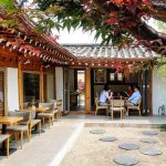 Desain Teras Rumah Ala Cafe