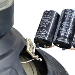 Kapasitor Untuk Speaker Bass