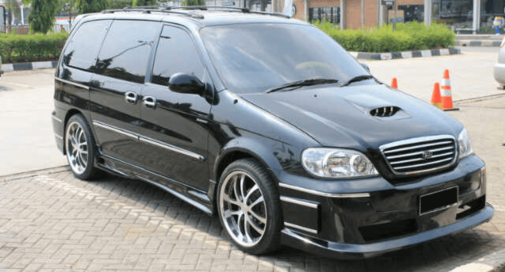 Mobil Kia Carnival