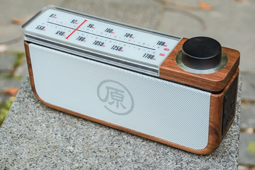 Speaker Radio