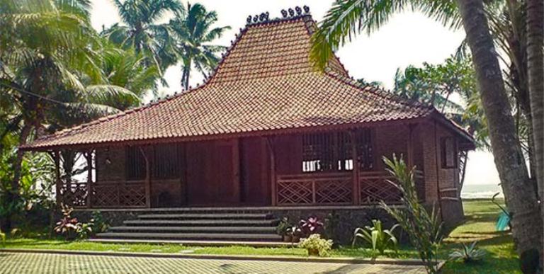 Desain Rumah Joglo Jawa Timur