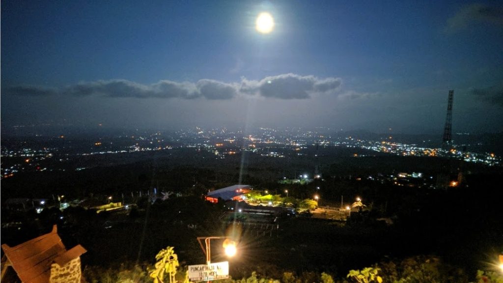 Wisata Malam Kuningan Wisata Malam Kuningan